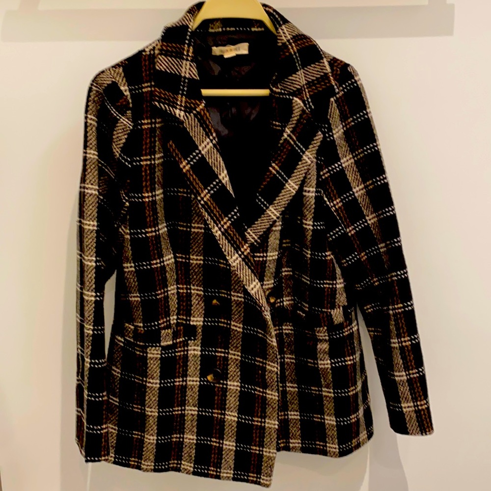 LIKE NEW!! Fashion on Earth Blazer
